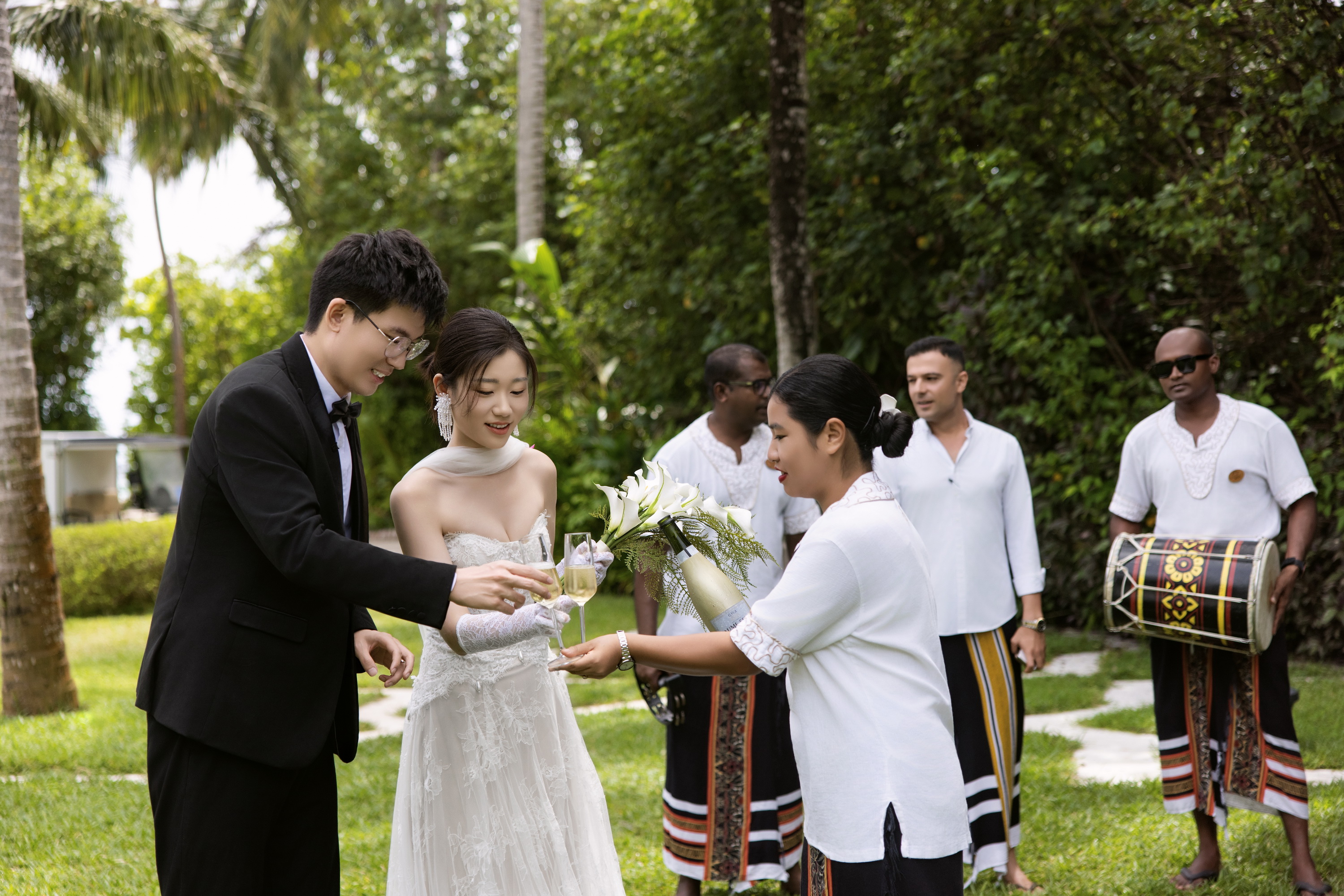 L&D(阿雅达岛教堂婚礼+婚纱照)