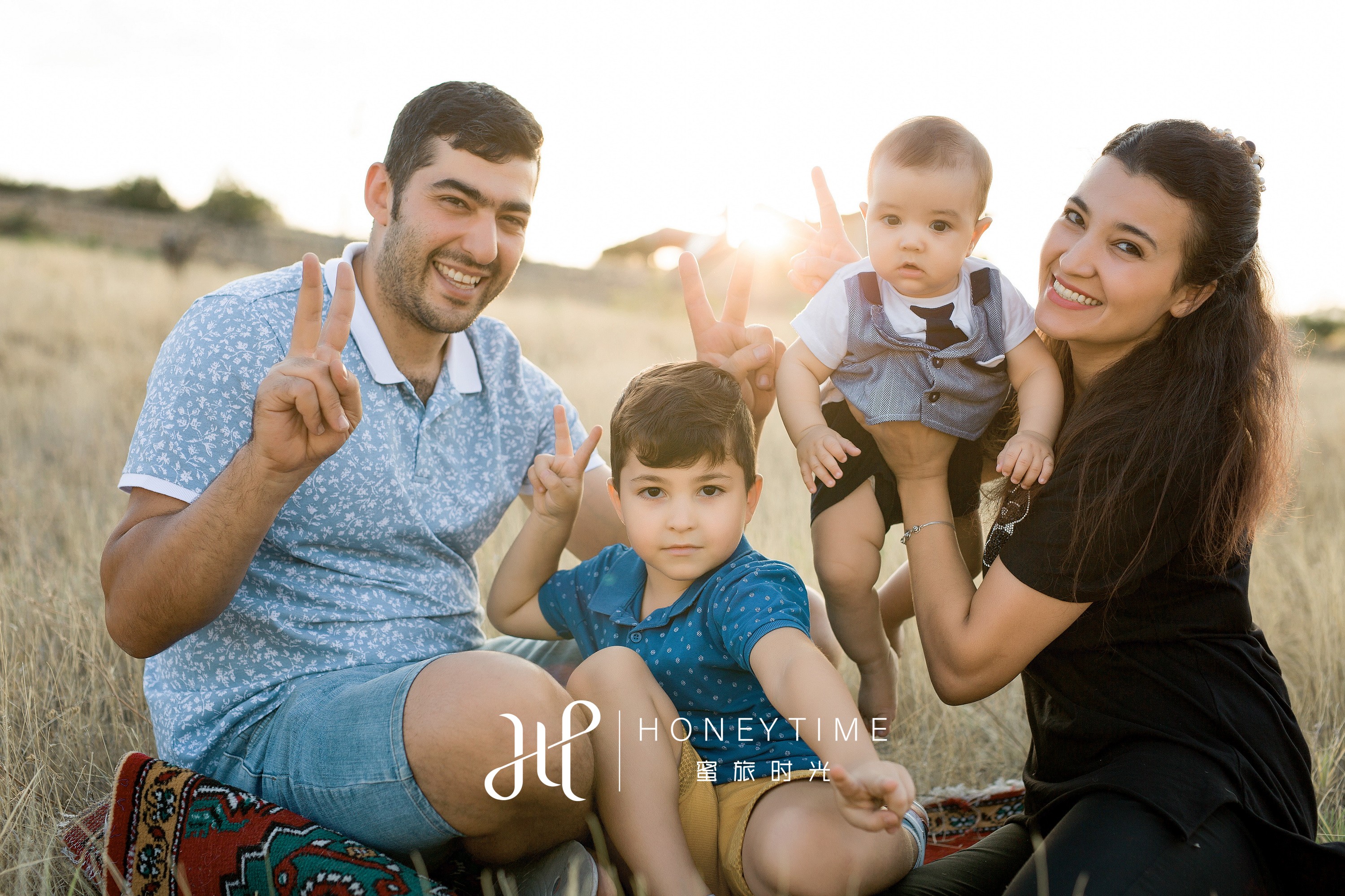 土耳其工作室邻居全家福