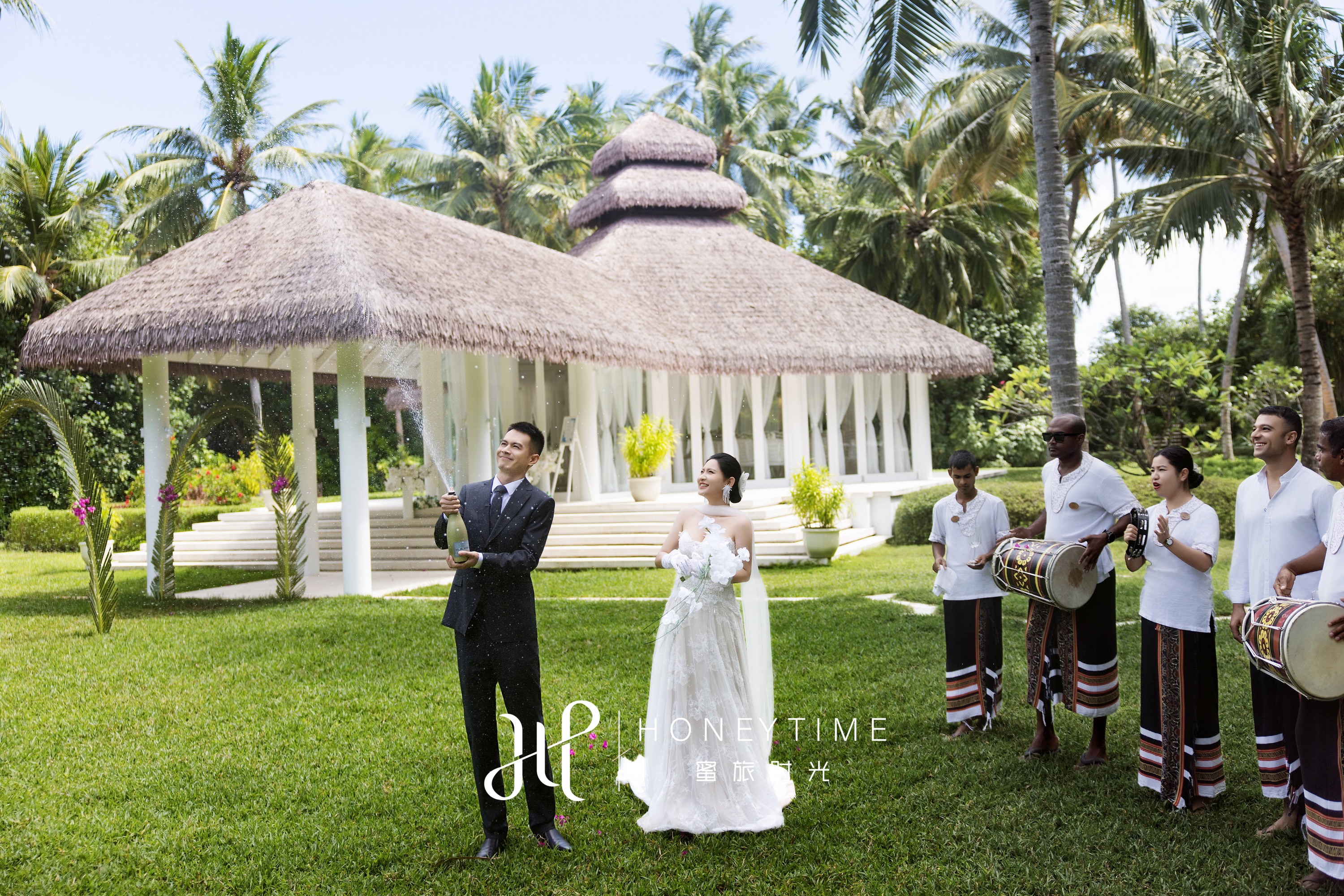 W&W(阿雅达岛教堂婚礼+婚纱照)