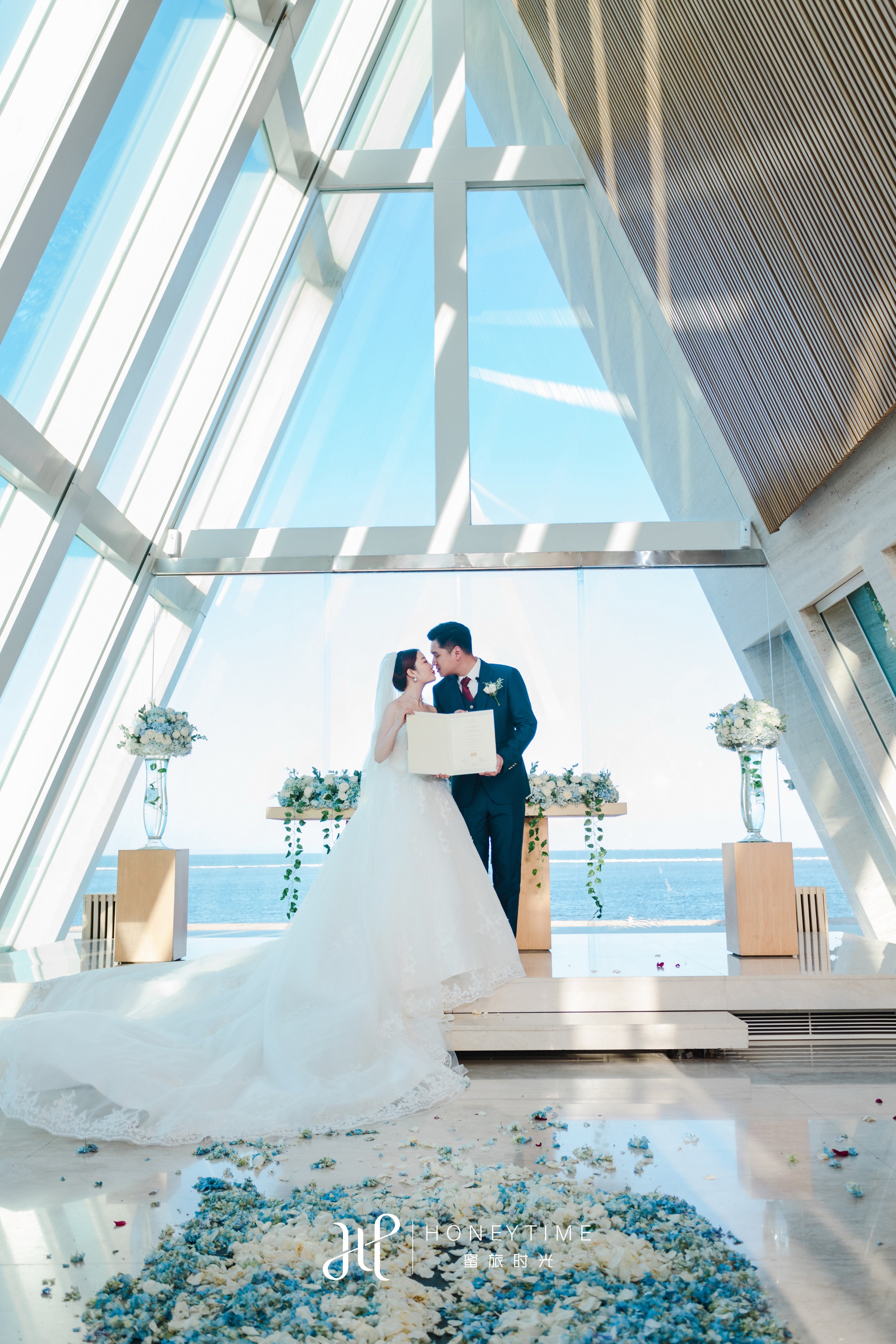 T&L(巴厘岛港丽教堂婚礼+婚纱照)