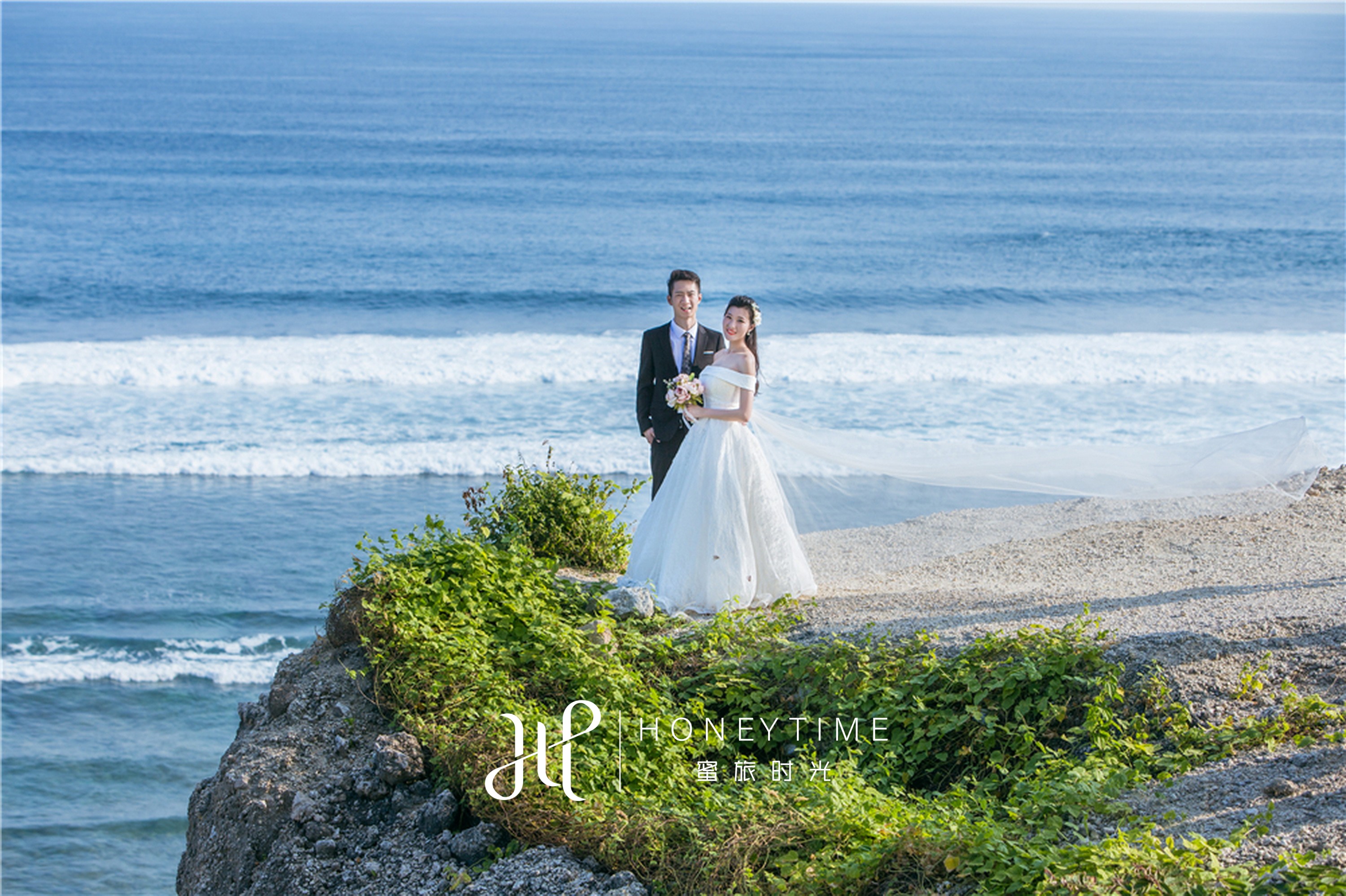 巴厘岛悬崖沙滩景