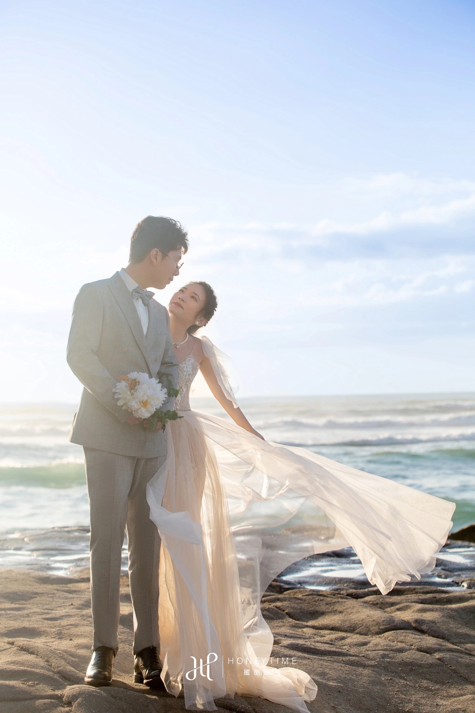 奥克兰乌岛黑沙滩