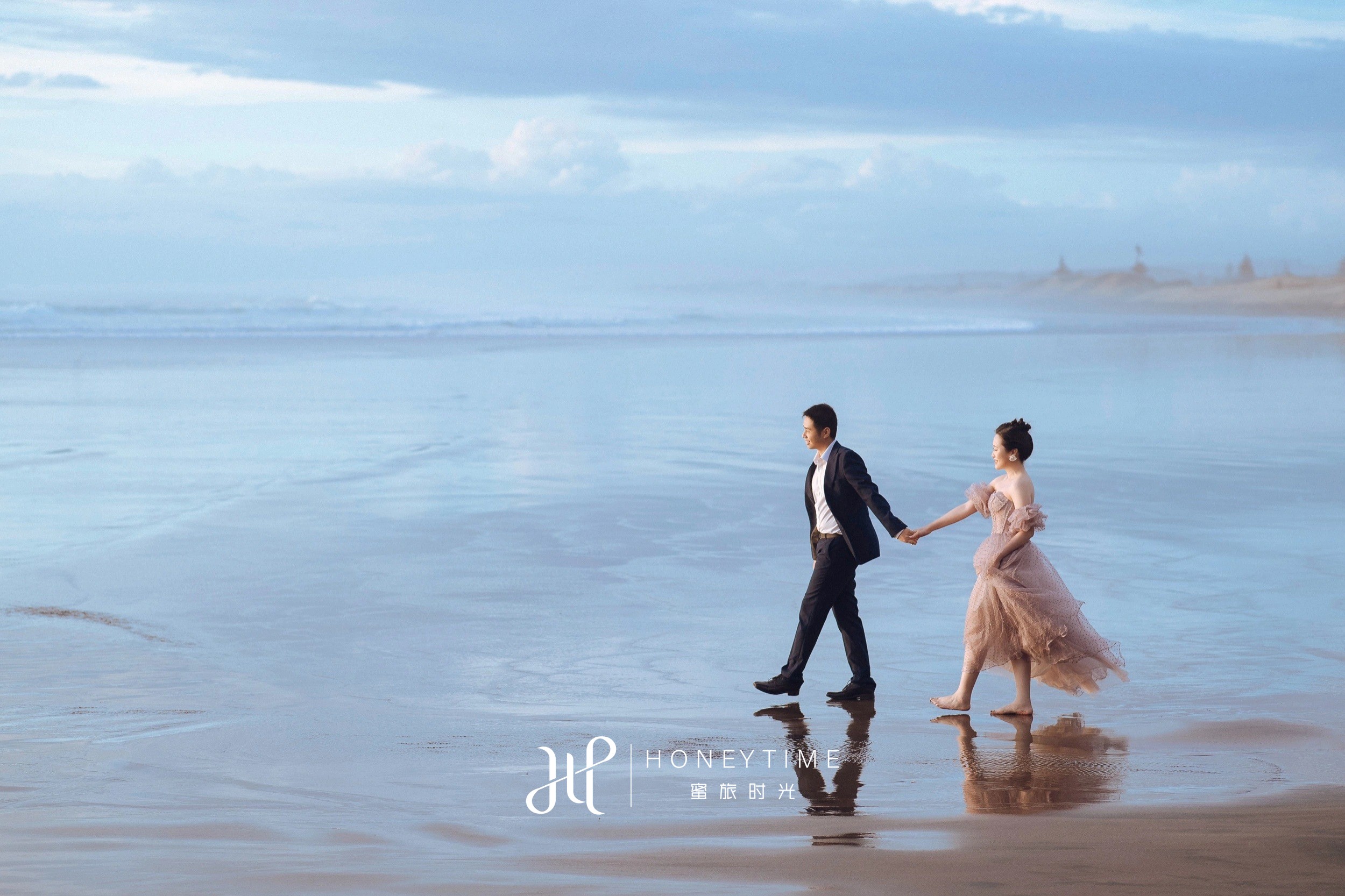 奥克兰乌岛黑沙滩