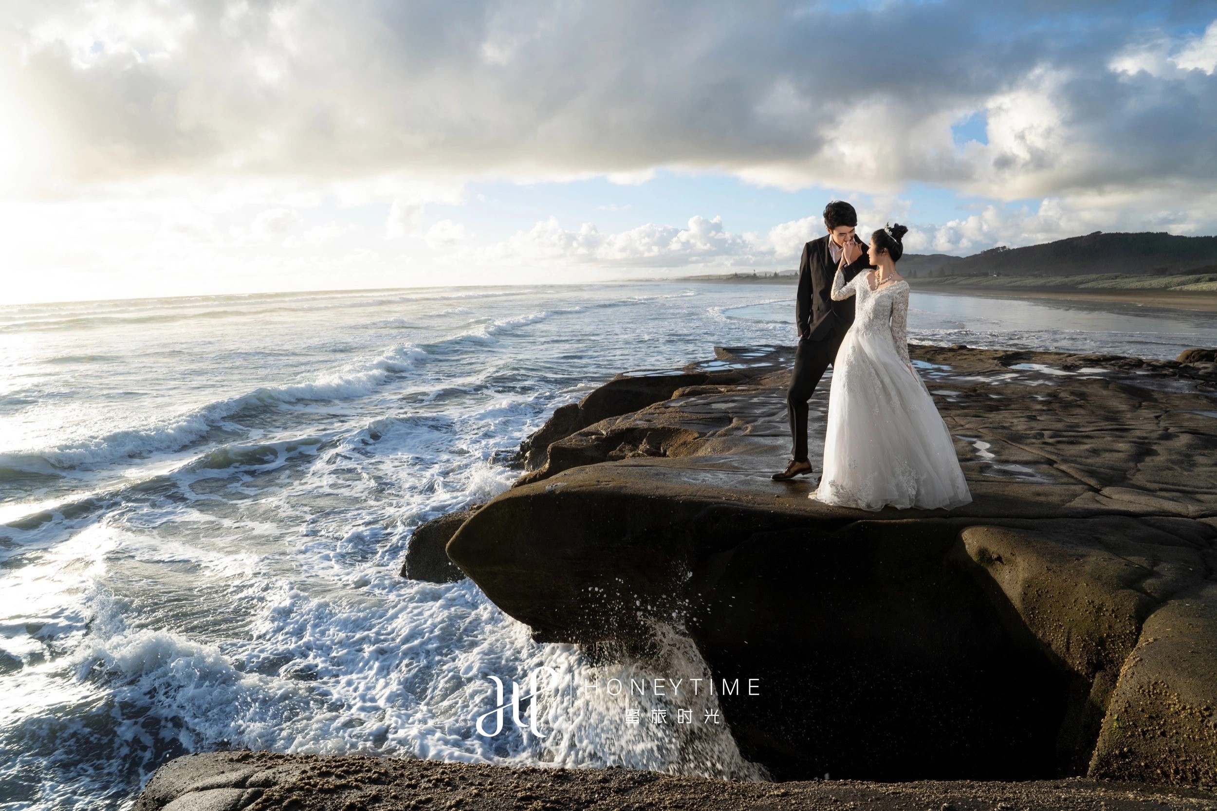 奥克兰乌岛黑沙滩