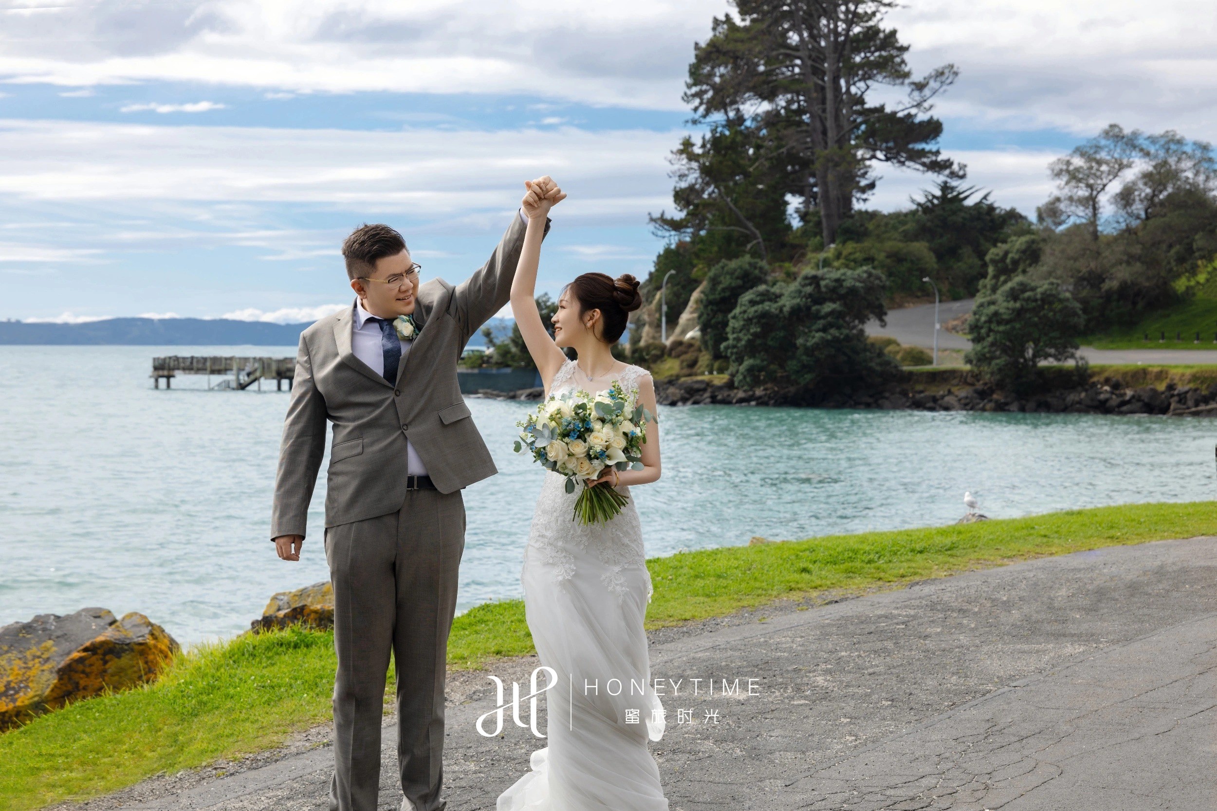 新西兰奥克兰海景高尔夫草坪婚礼(外景拍摄)