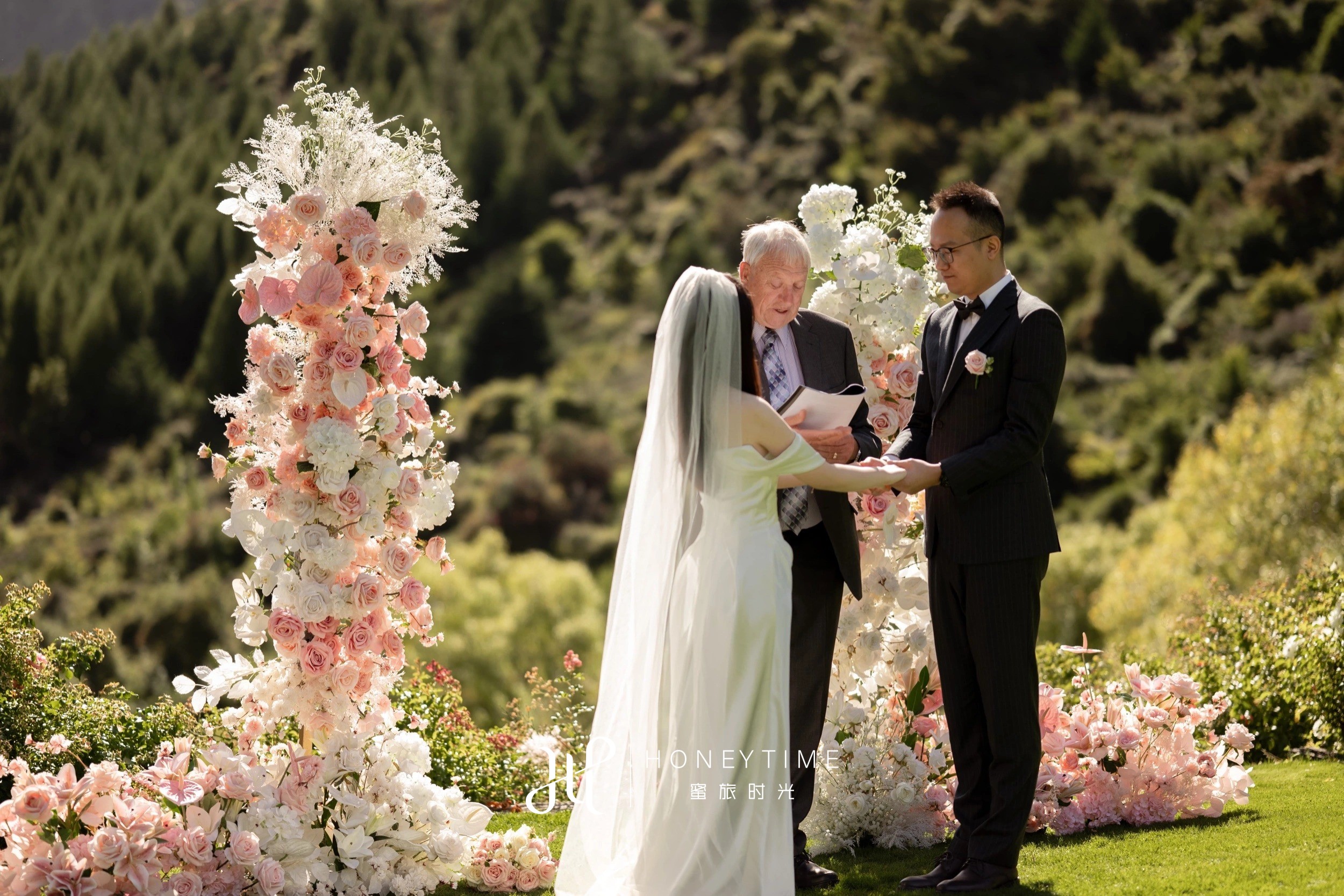 皇后镇峡谷婚礼(婚礼仪式)