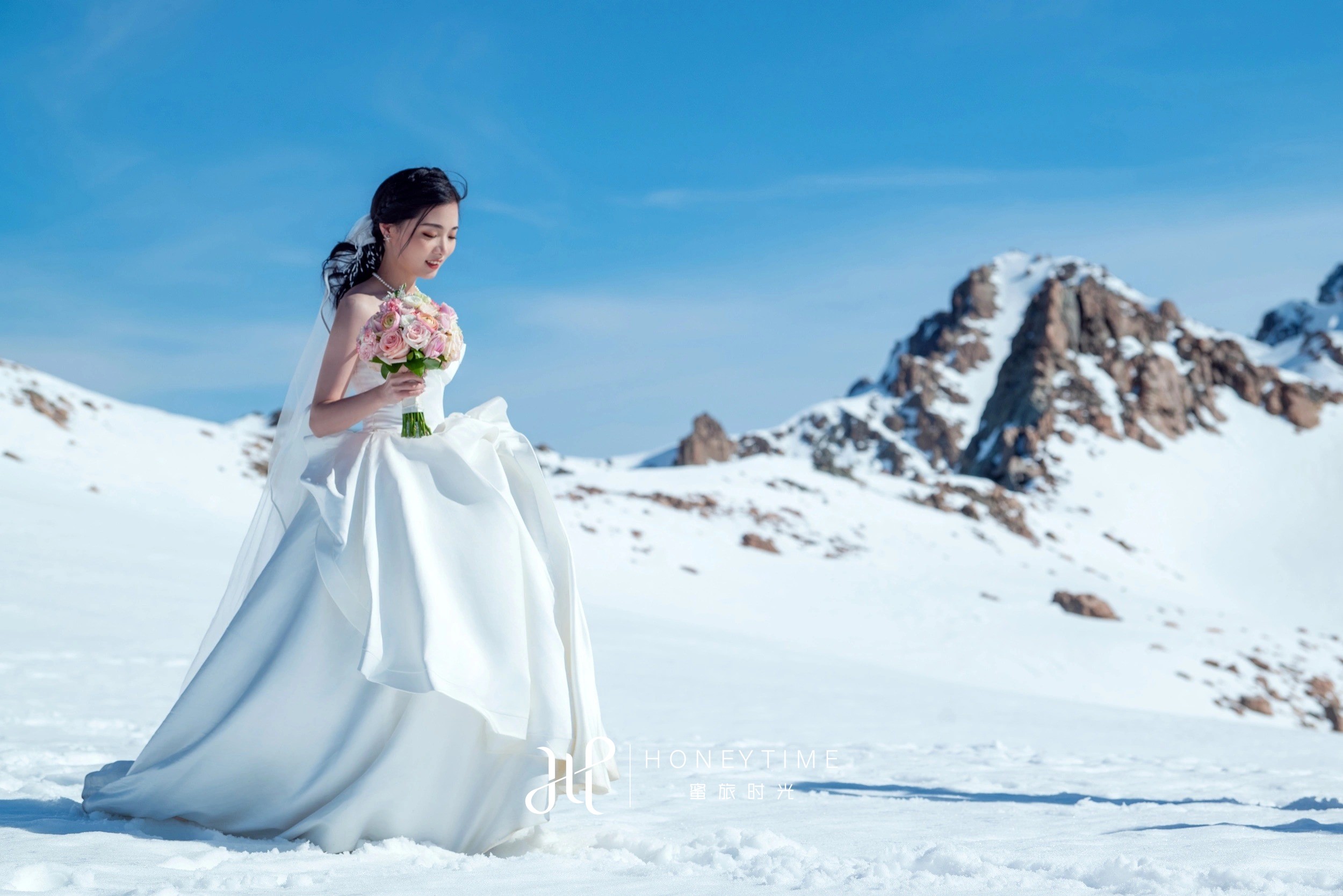 库克雪山直升机婚礼(婚礼仪式)