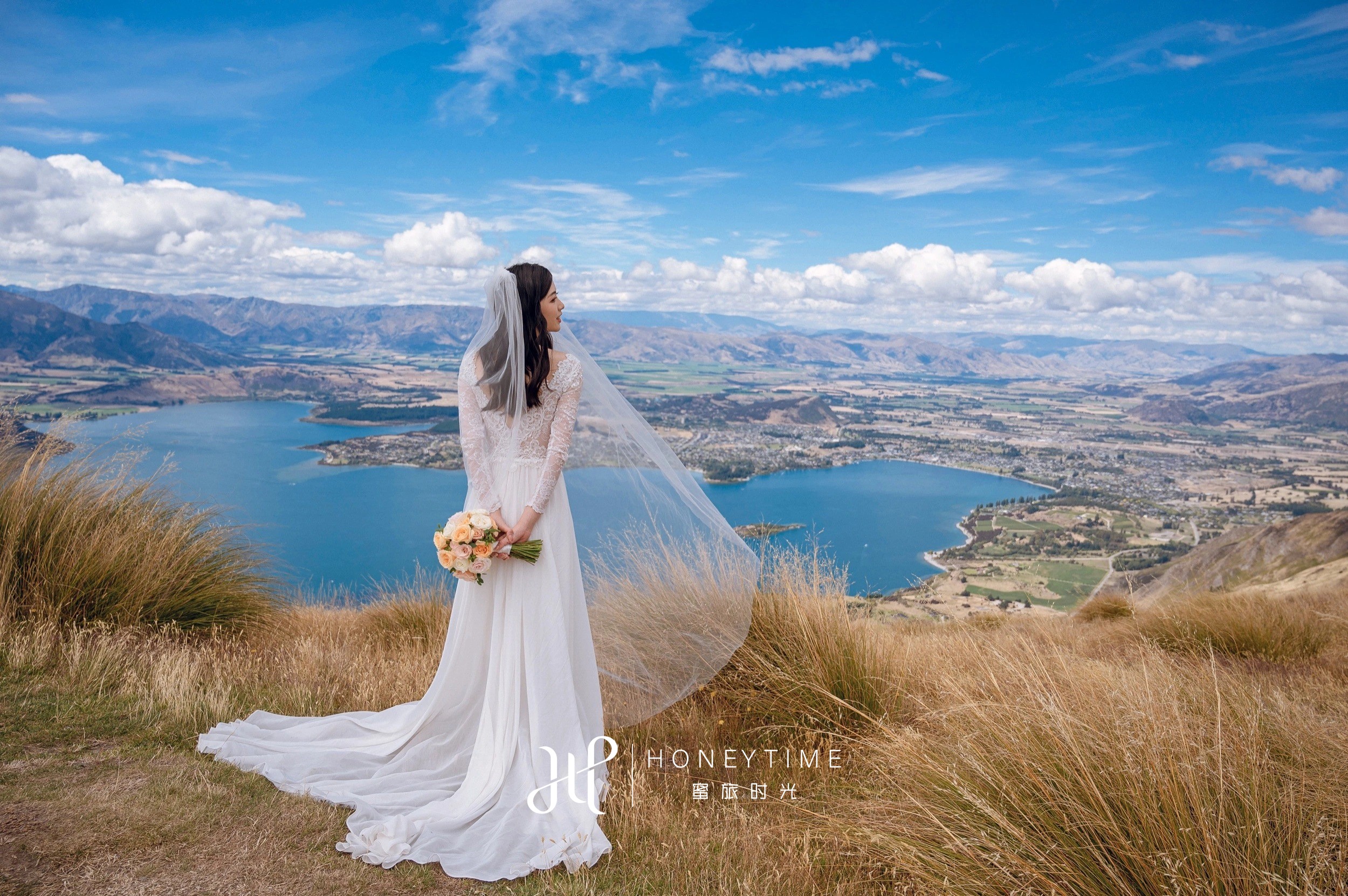 瓦纳卡山顶直升机婚礼(婚礼仪式)