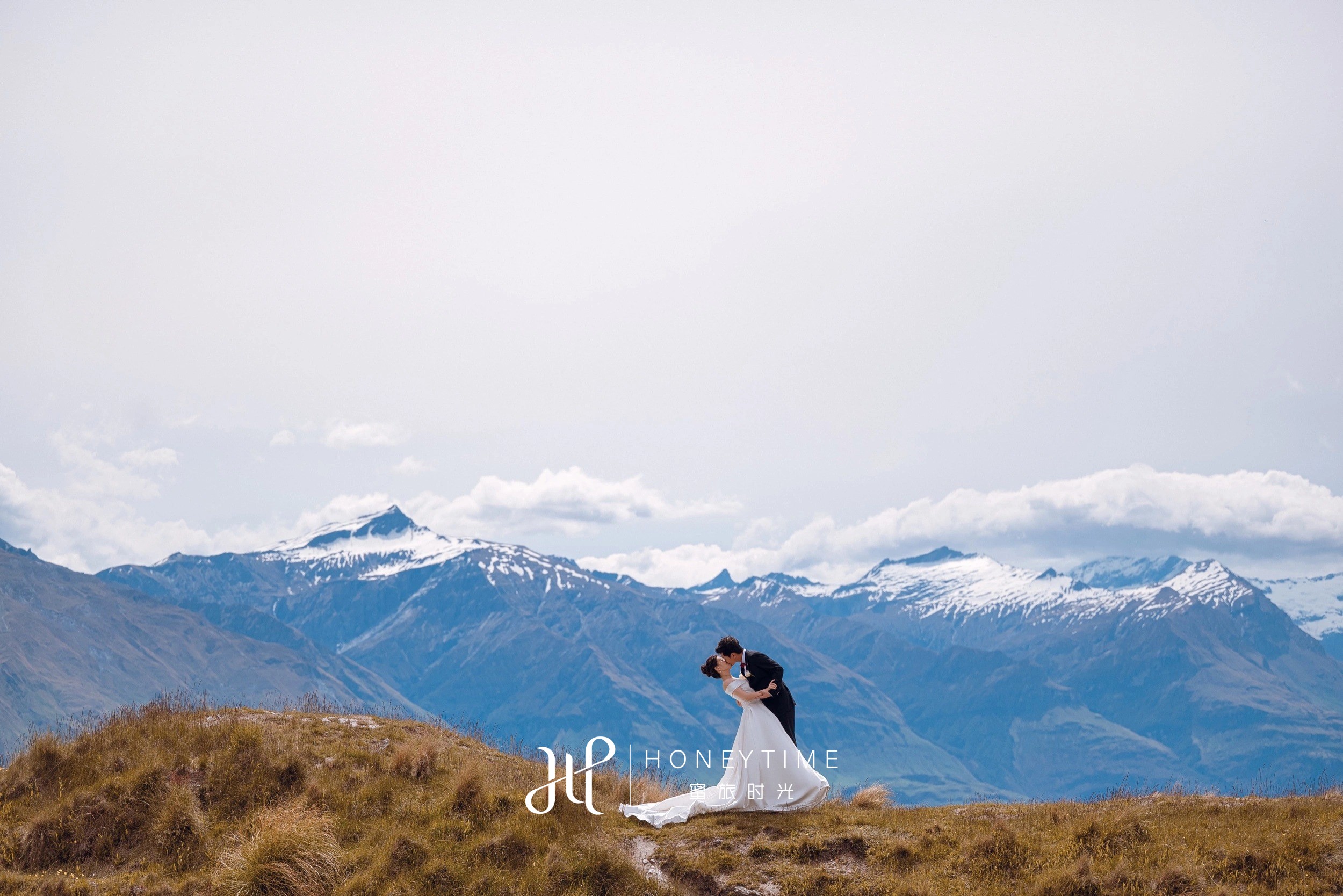 瓦纳卡山顶直升机婚礼(婚礼仪式)