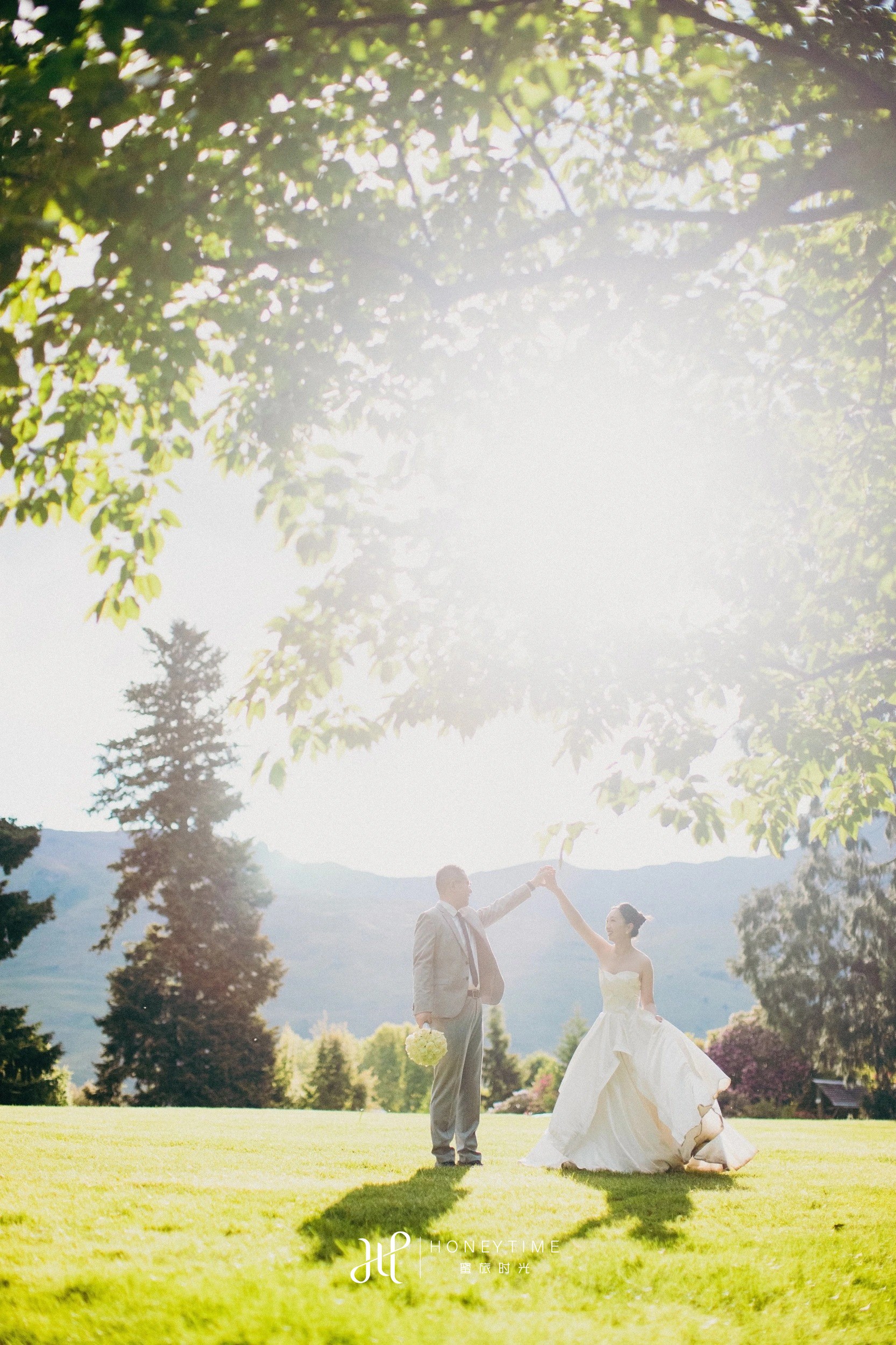 瓦纳卡山顶直升机婚礼(外景拍摄)