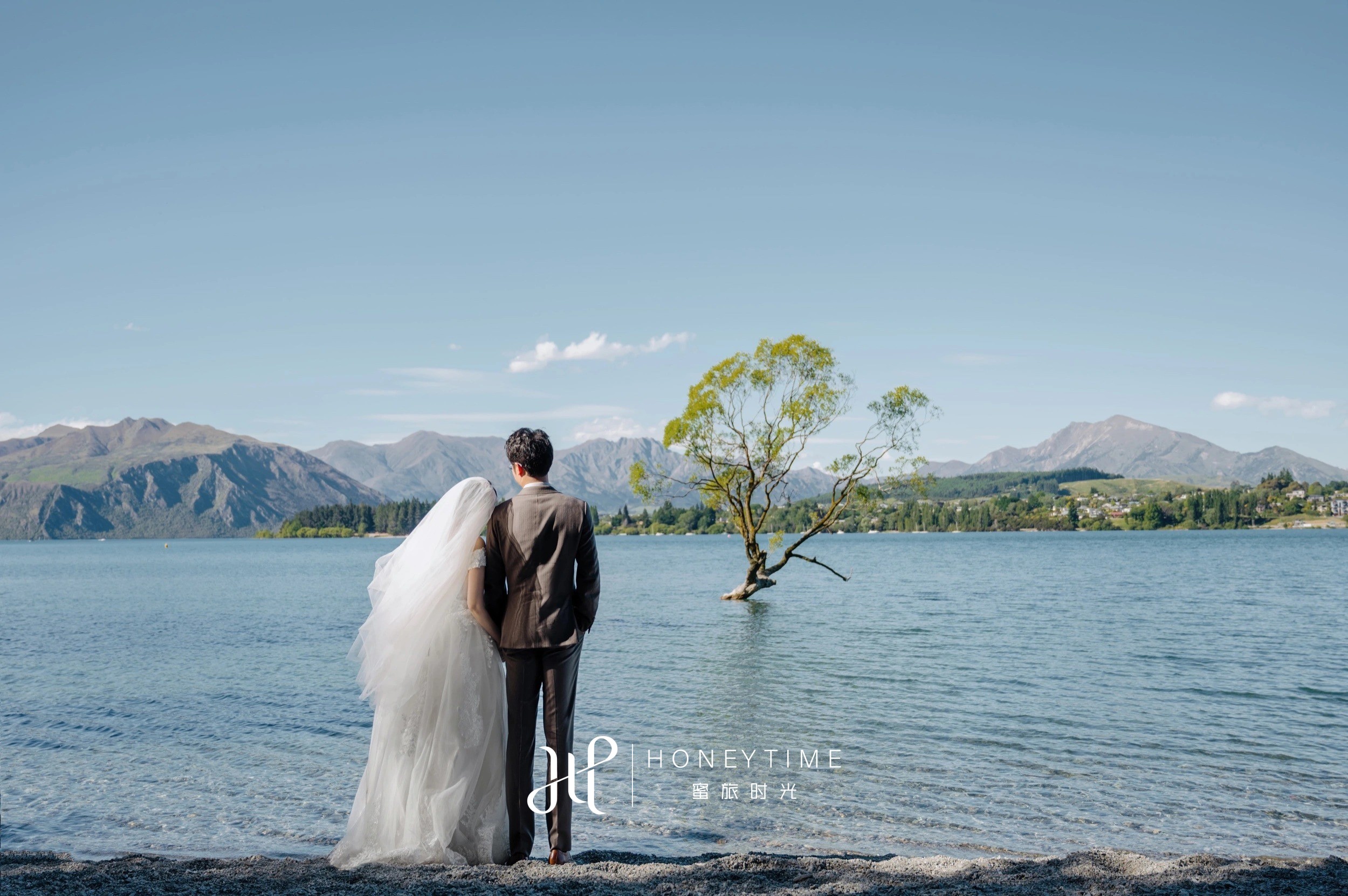 瓦纳卡山顶直升机婚礼(外景拍摄)