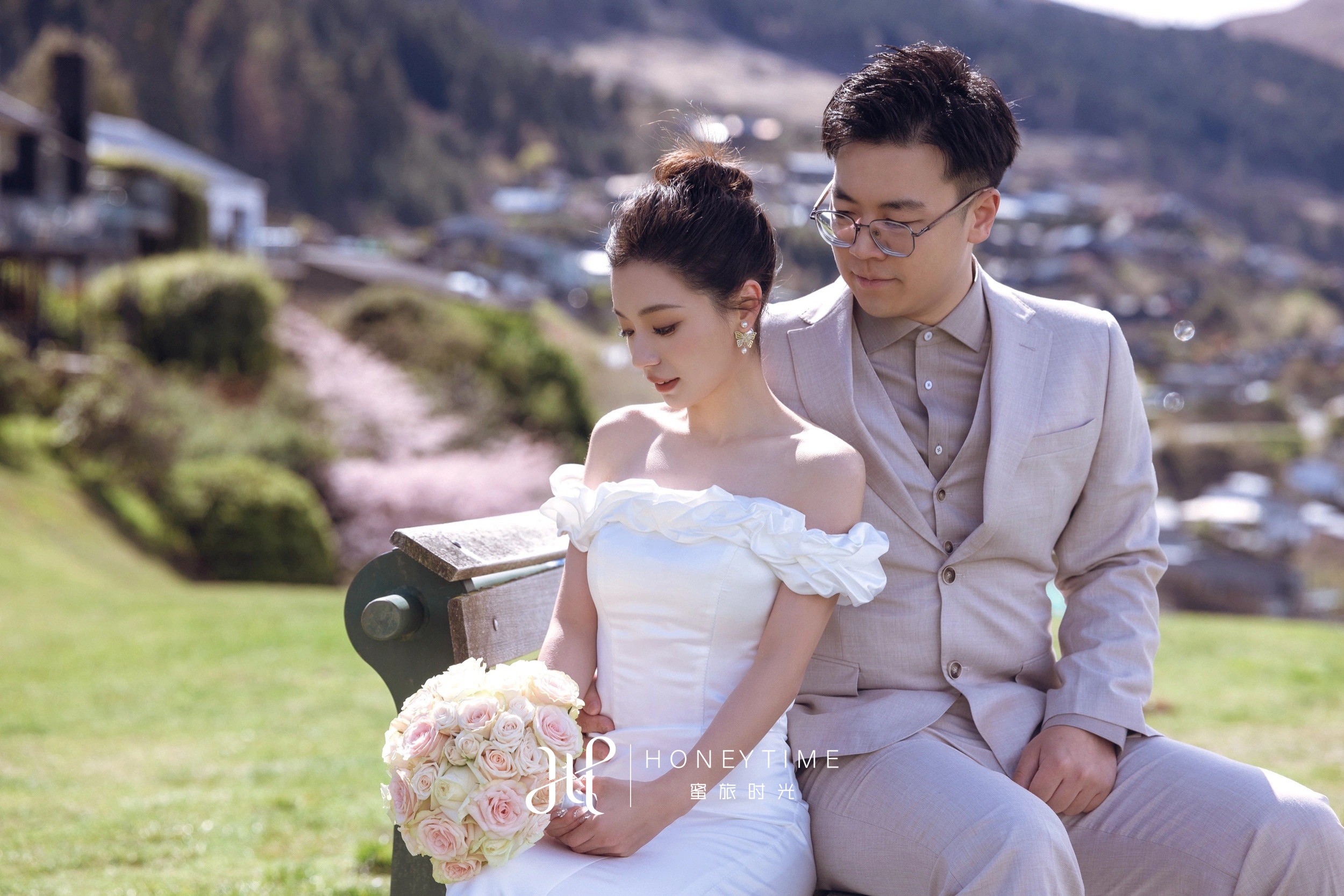 瓦纳卡山顶直升机婚礼(外景拍摄)