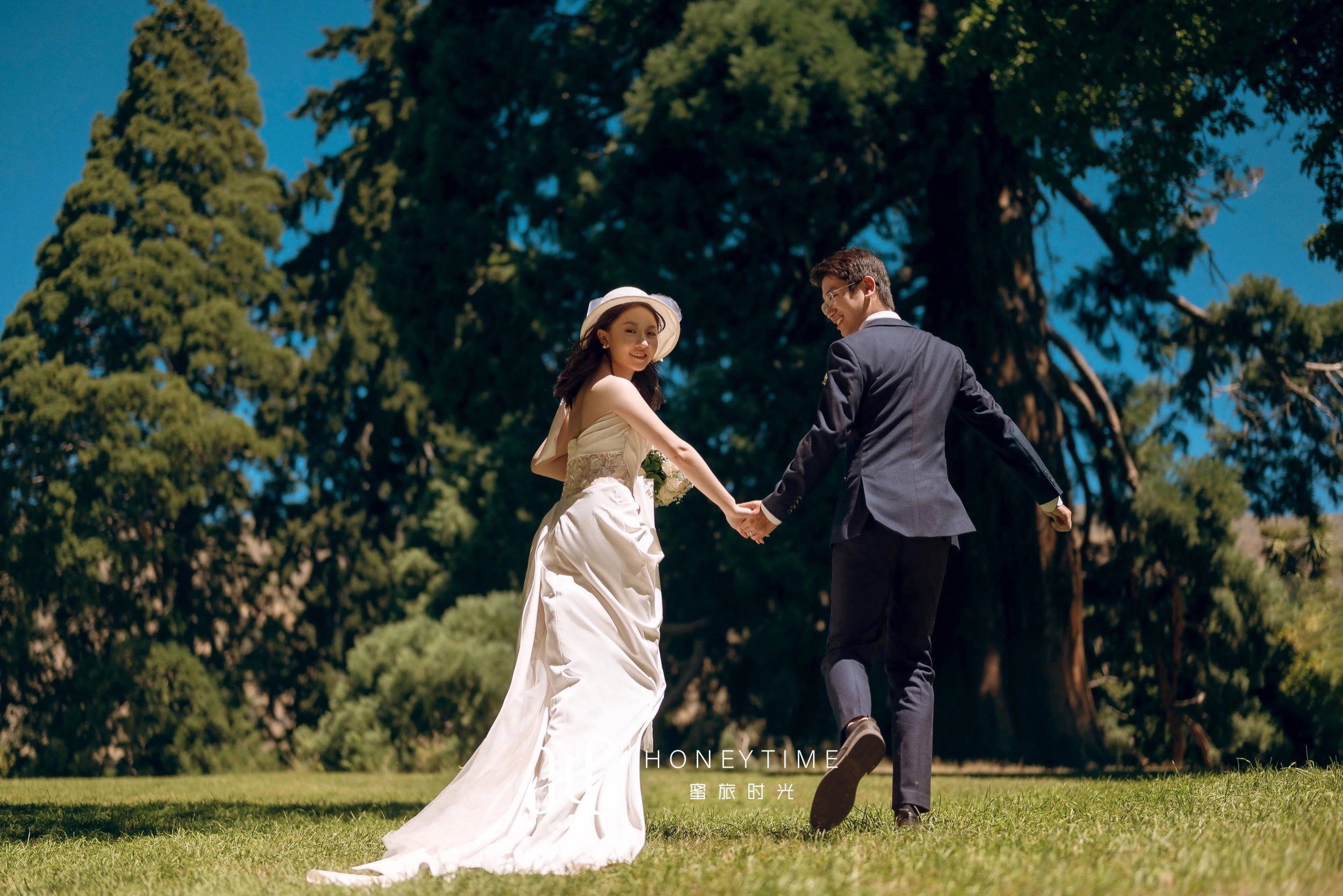 瓦纳卡山顶直升机婚礼(外景拍摄)