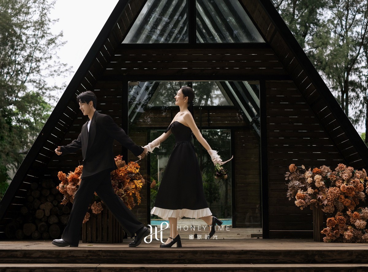 情侣岛-花海木屋