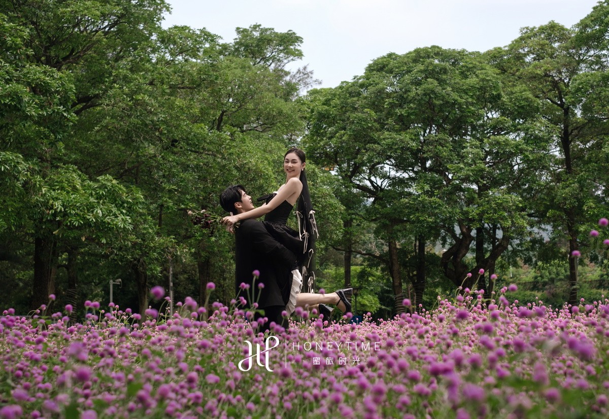 情侣岛-花海木屋