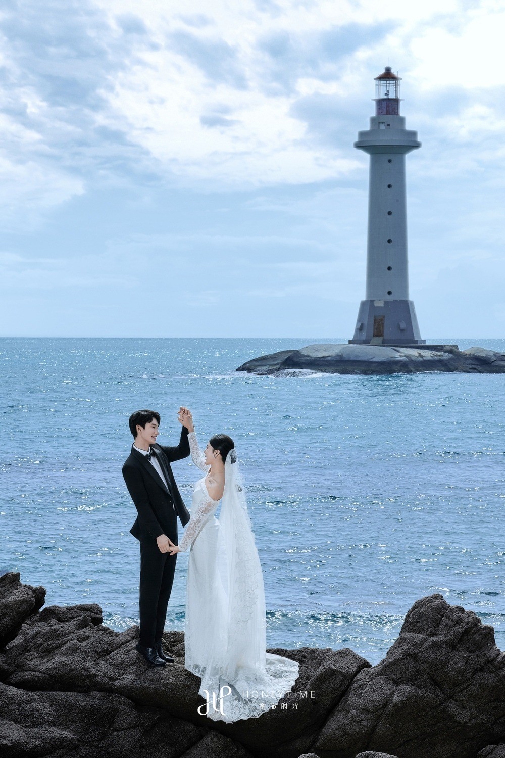 大小洞天-灯塔礁石