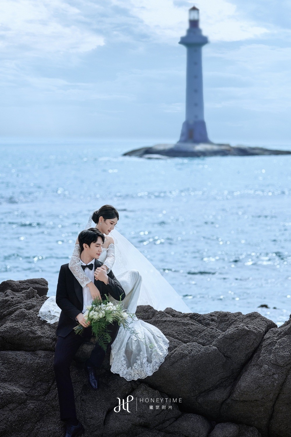 大小洞天-灯塔礁石