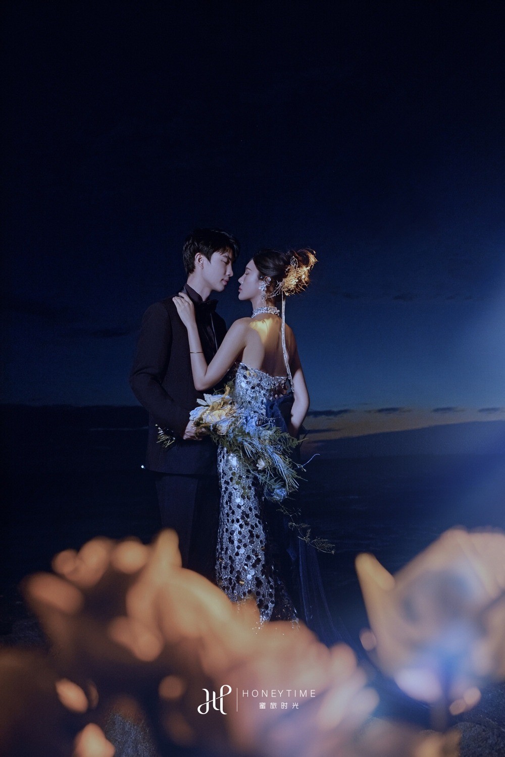 大小洞天-礁石夜景