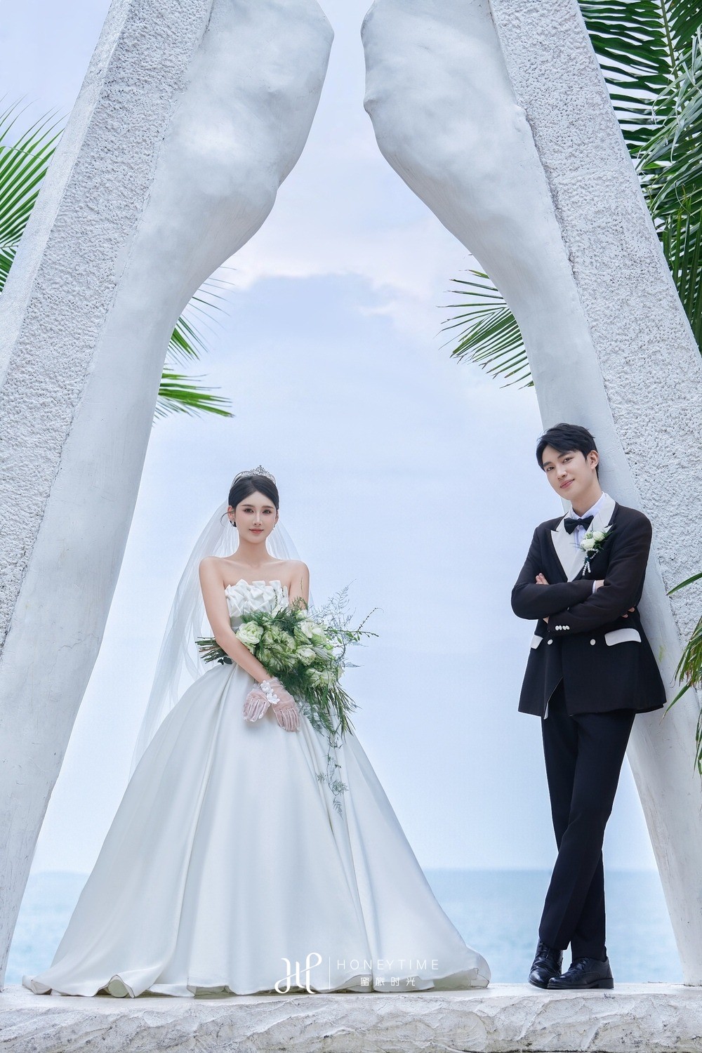 大小洞天-上帝之手