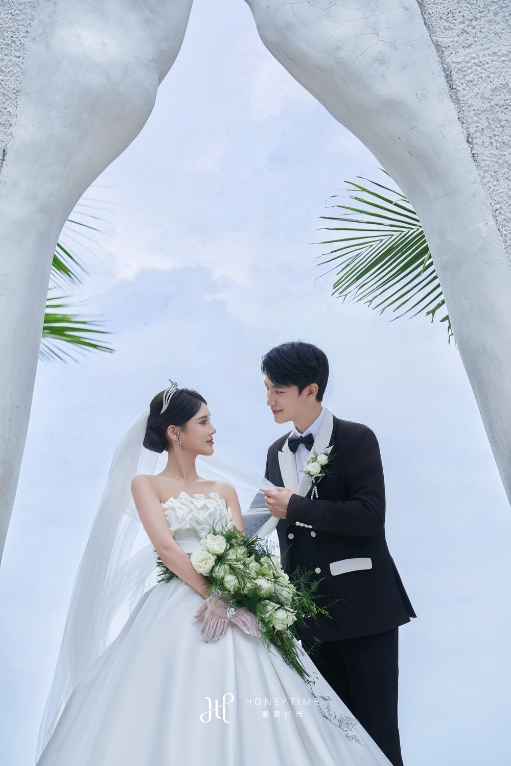 大小洞天-上帝之手