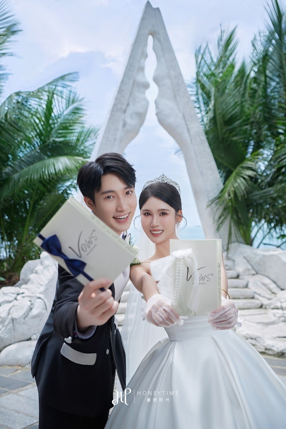 大小洞天-上帝之手