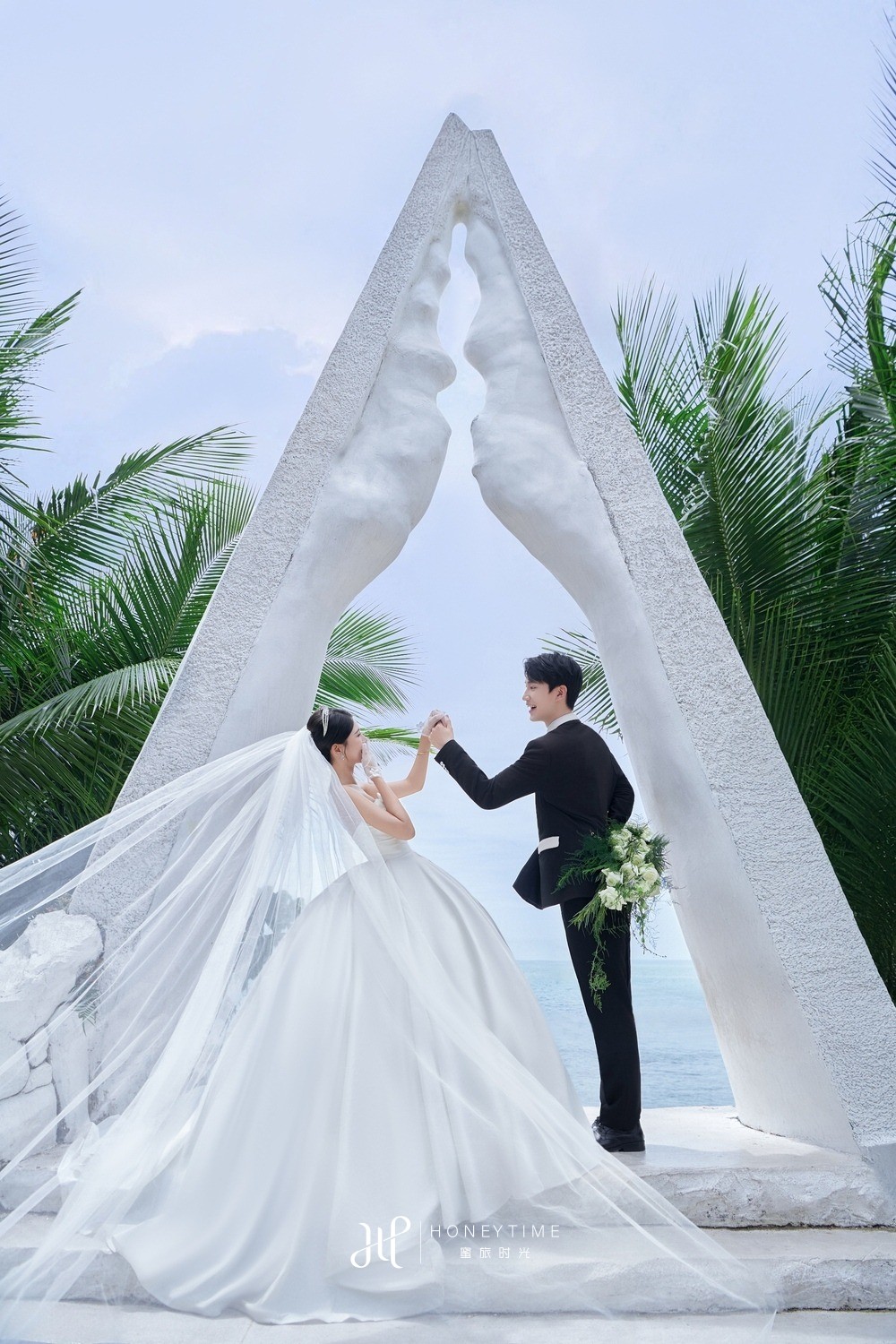 大小洞天-上帝之手