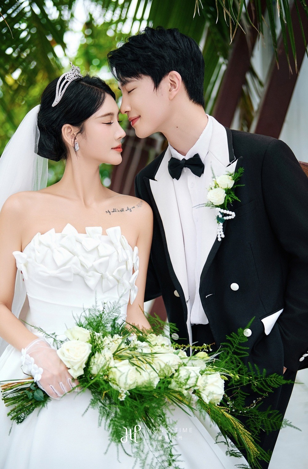 大小洞天-椰林小屋