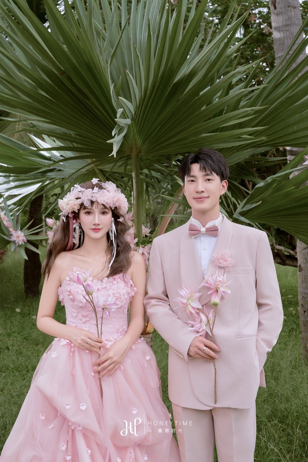 三亚湾椰林迷情