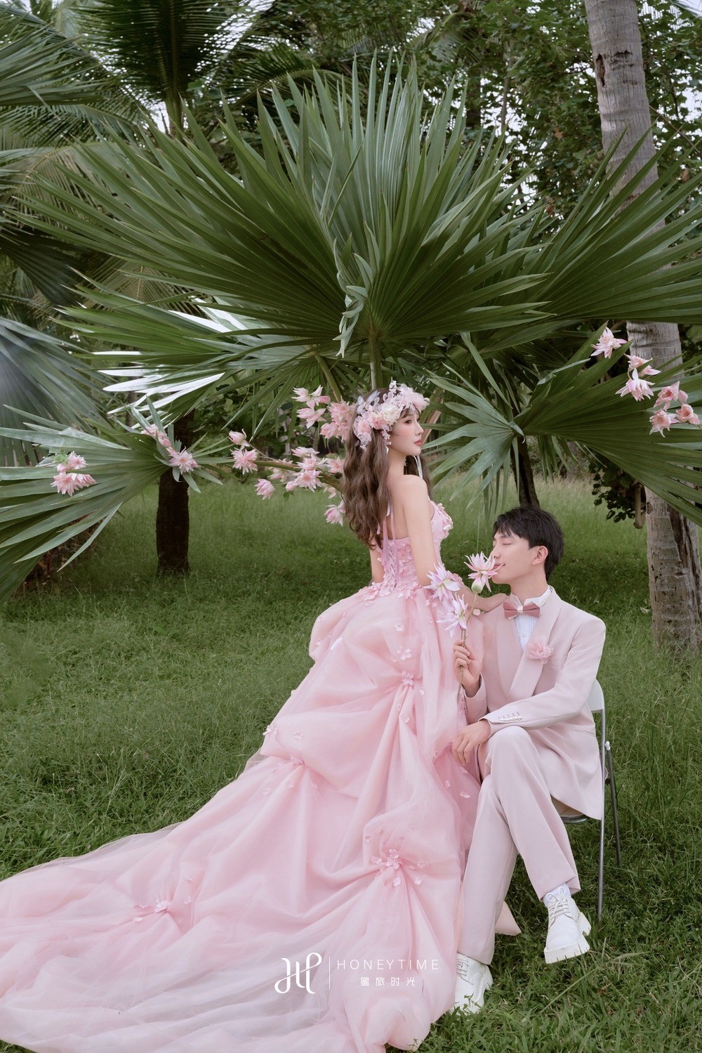 三亚湾椰林迷情