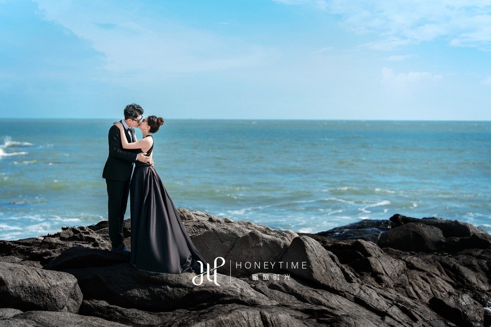 大小洞天草坪婚礼