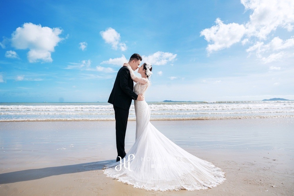 三亚湾草坪婚礼