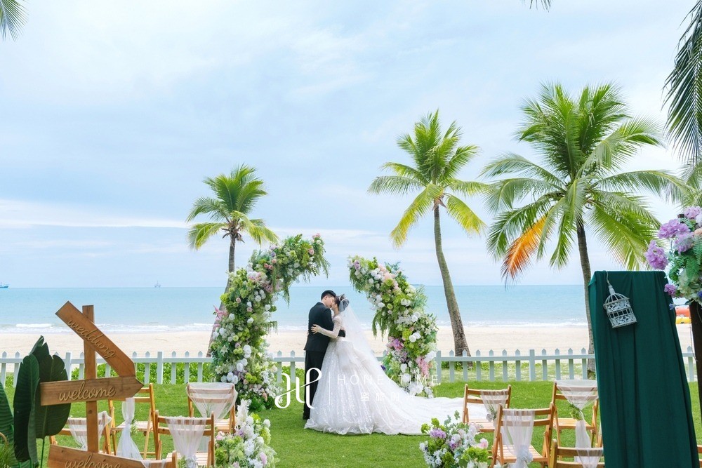 三亚湾草坪婚礼