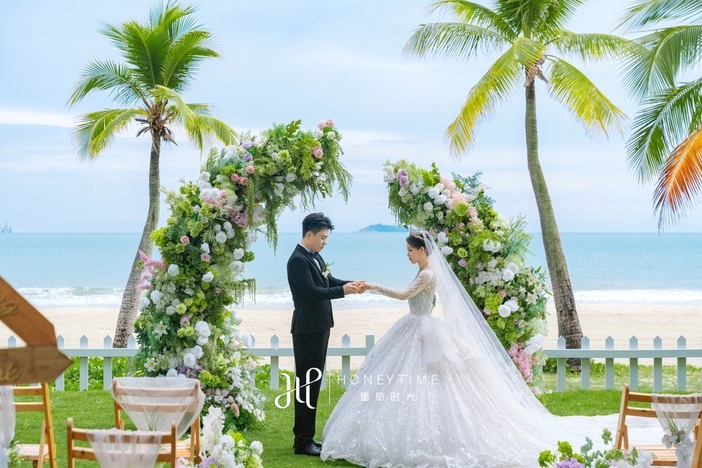 三亚湾草坪婚礼