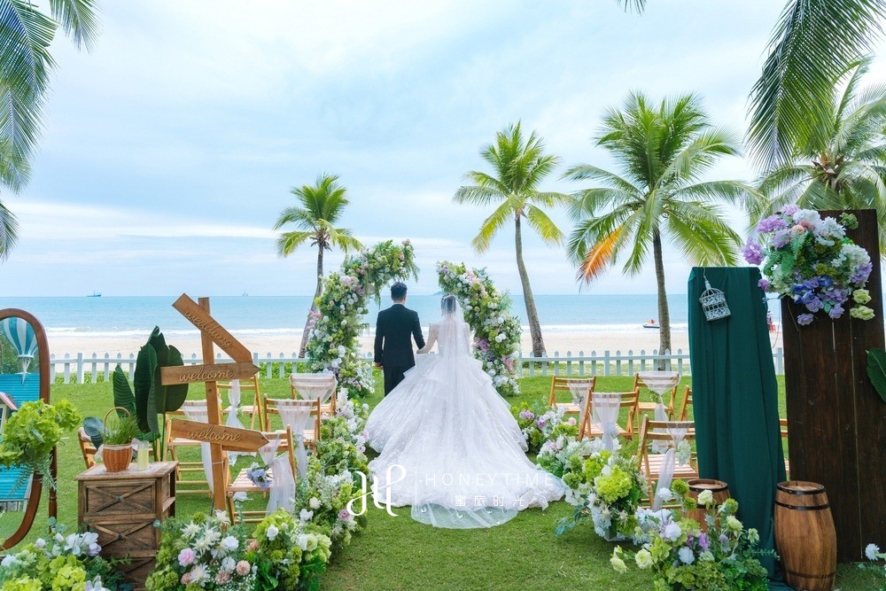 三亚湾草坪婚礼
