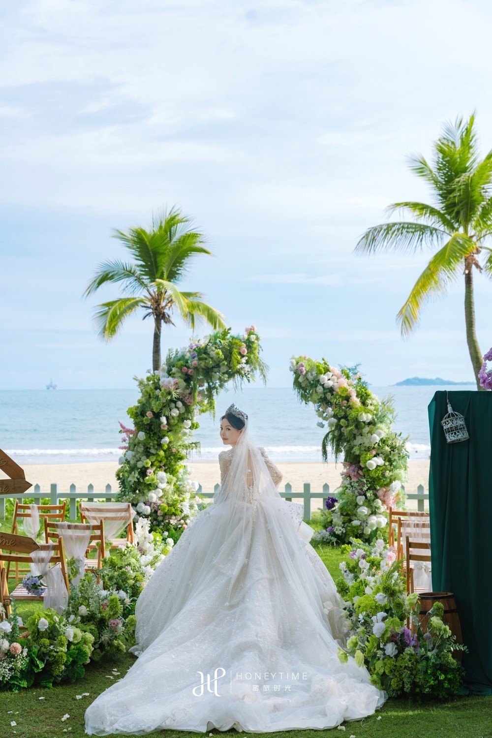 三亚湾草坪婚礼