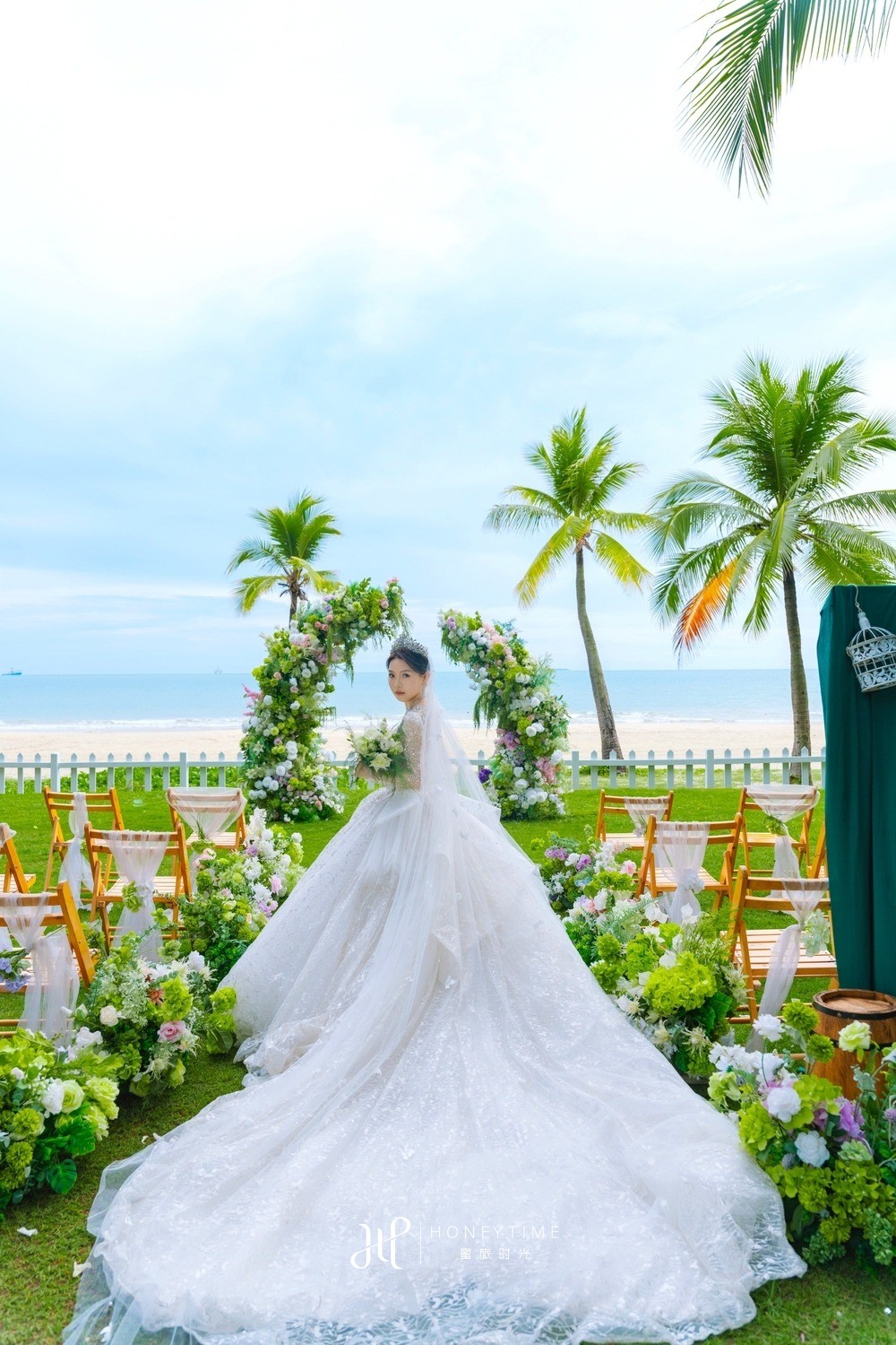 三亚湾草坪婚礼