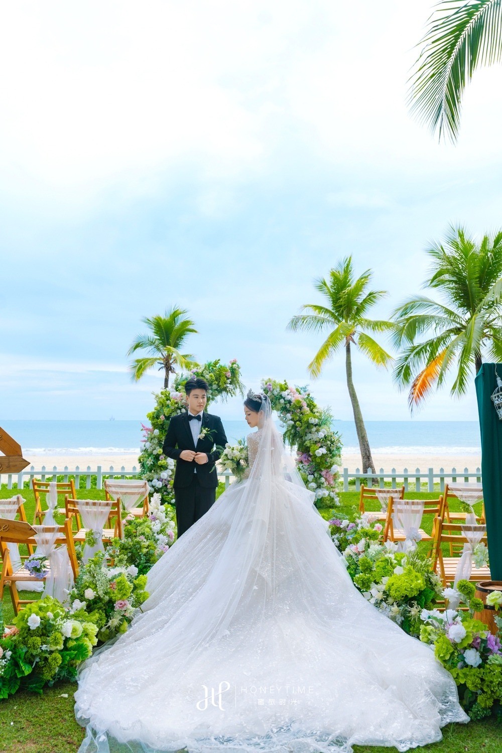 三亚湾草坪婚礼