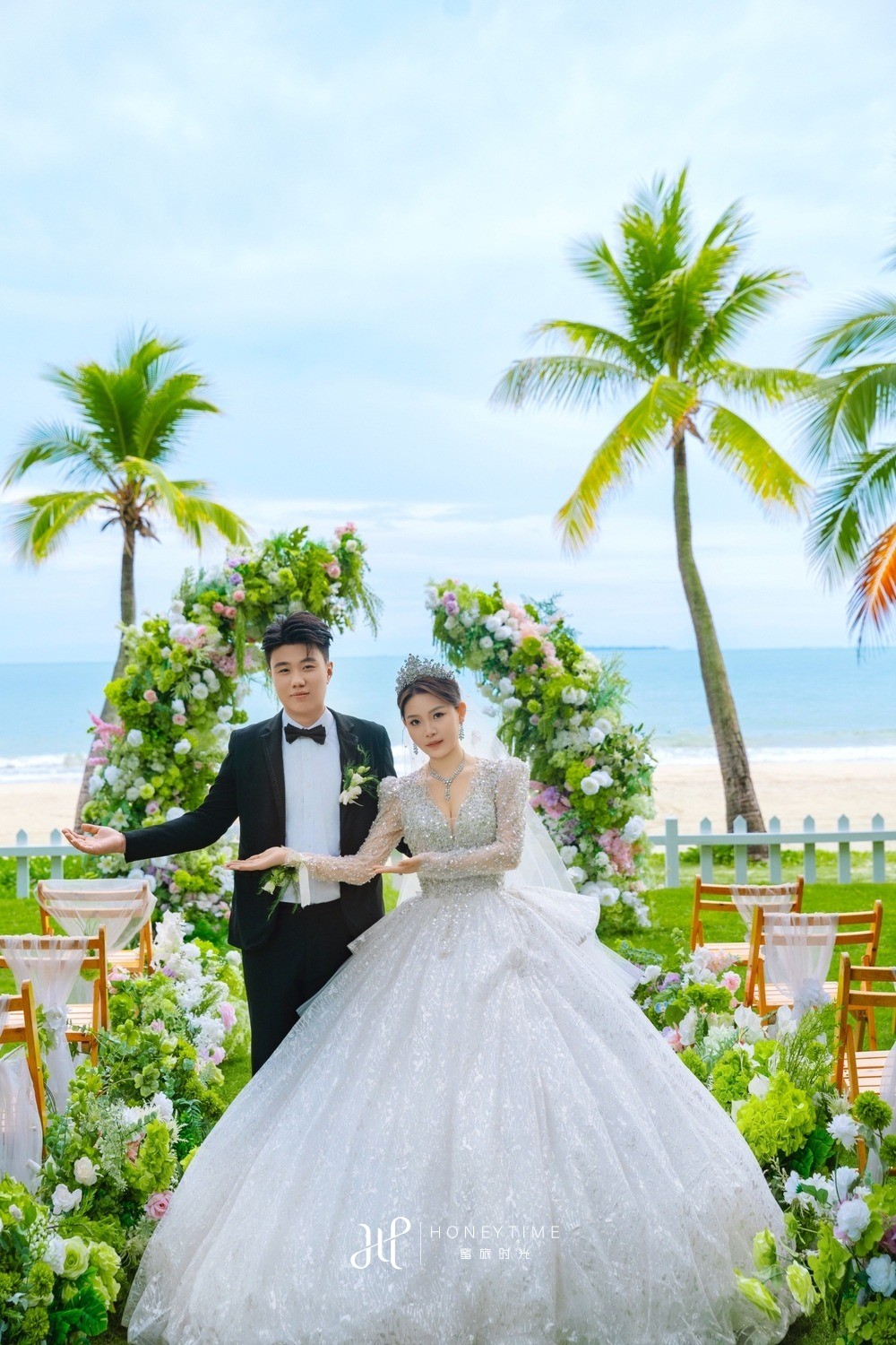 三亚湾草坪婚礼