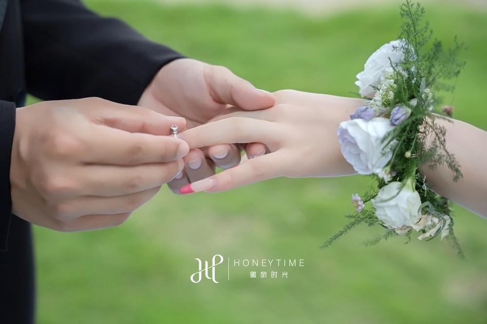 三亚湾草坪婚礼