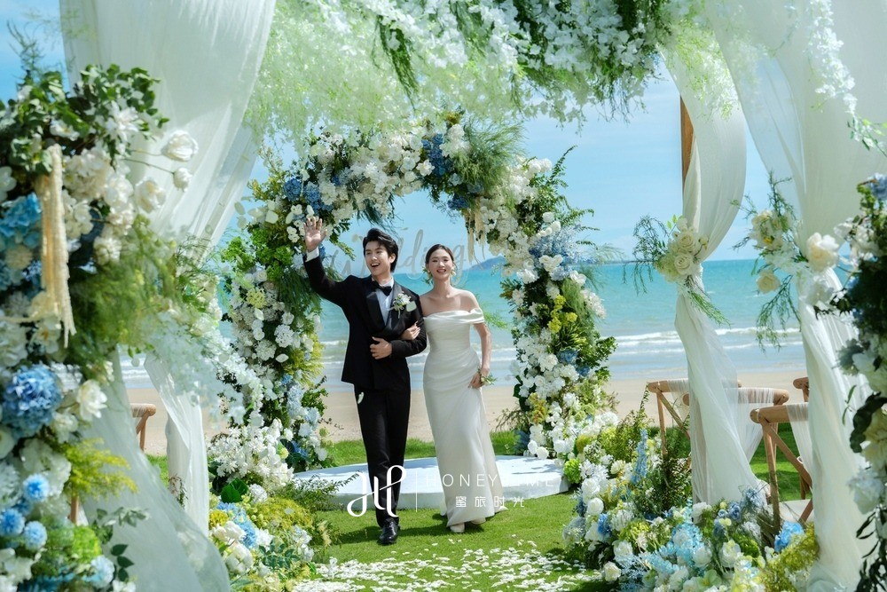 三亚湾草坪婚礼