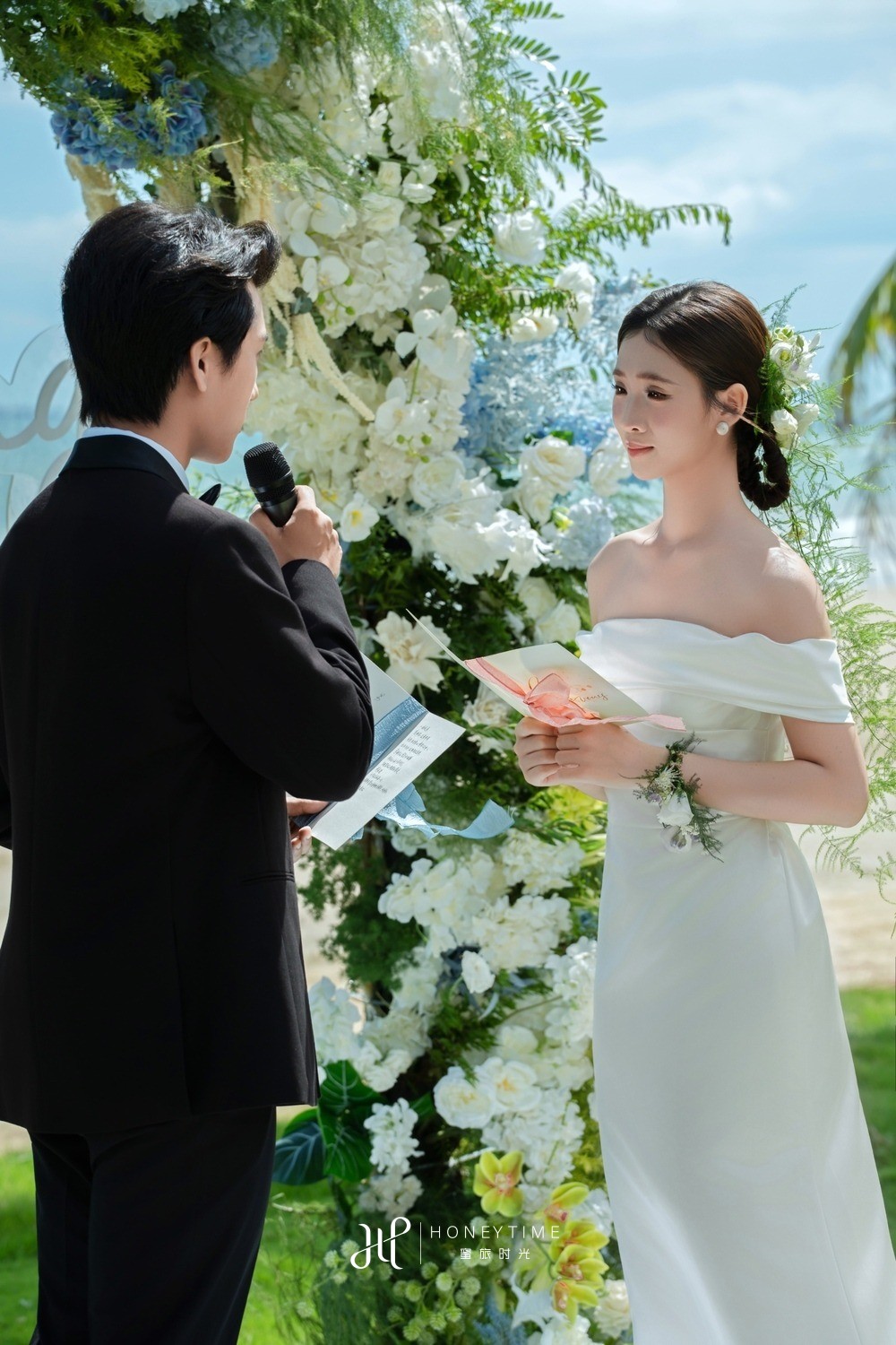 三亚湾草坪婚礼