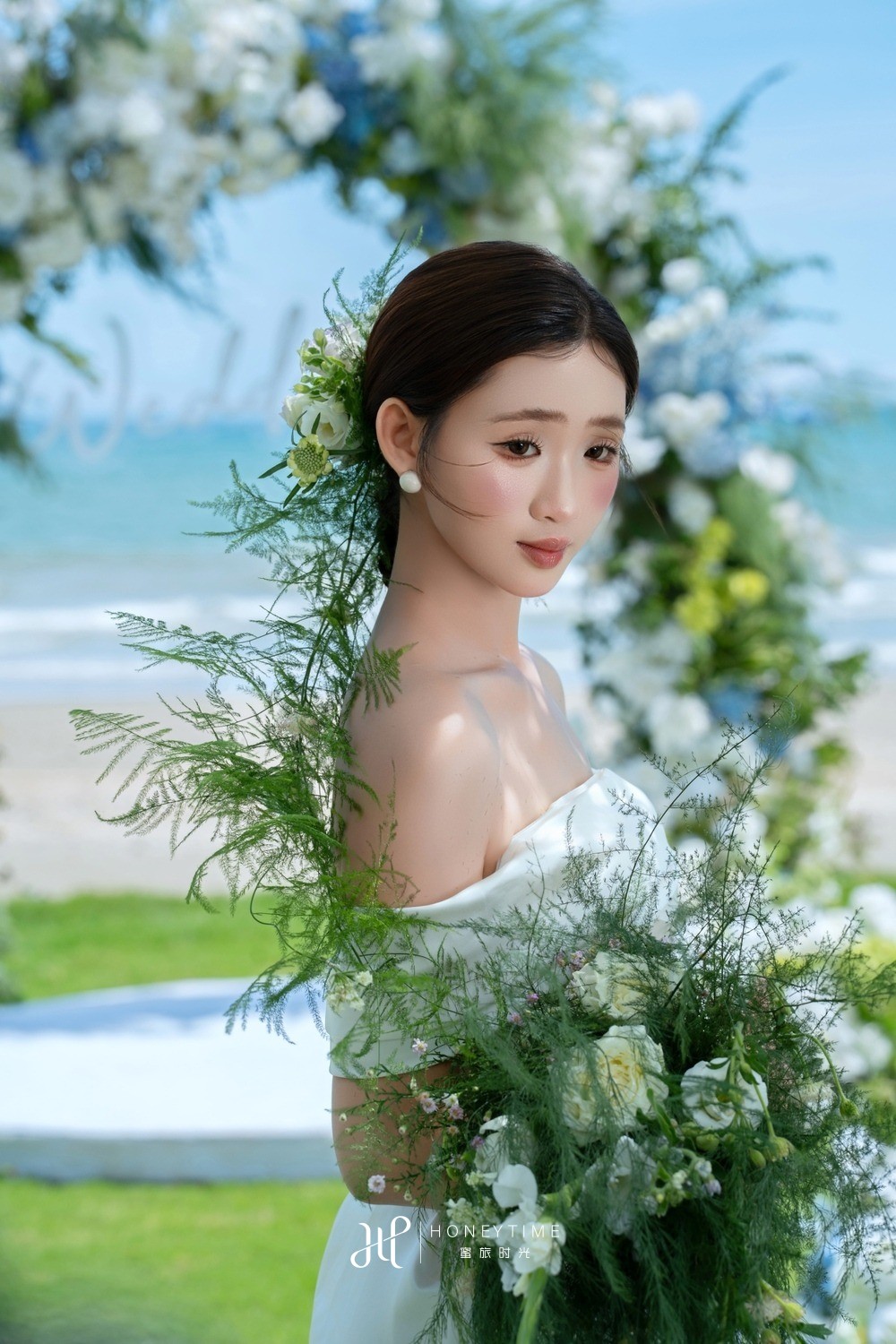 三亚湾草坪婚礼