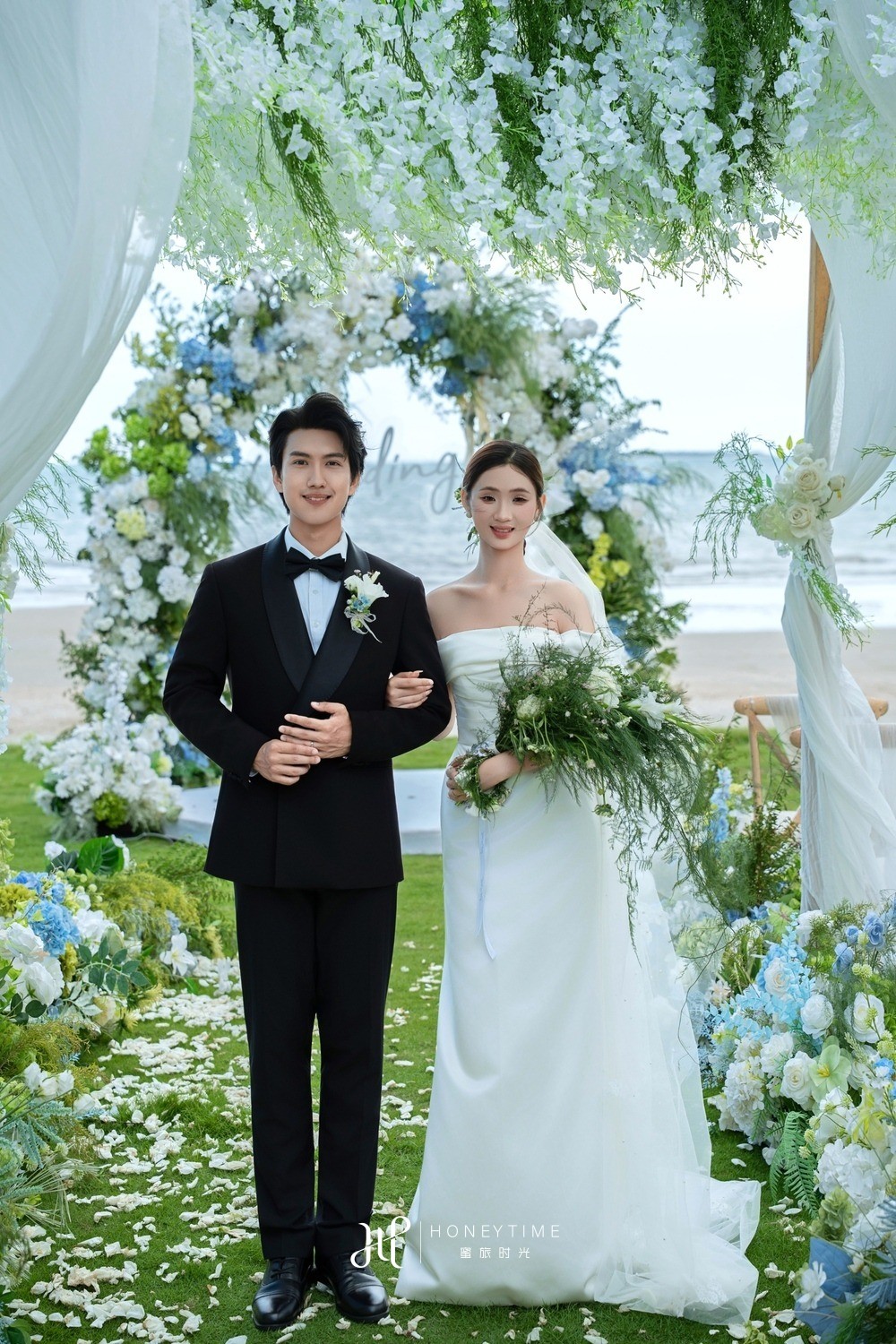 三亚湾草坪婚礼