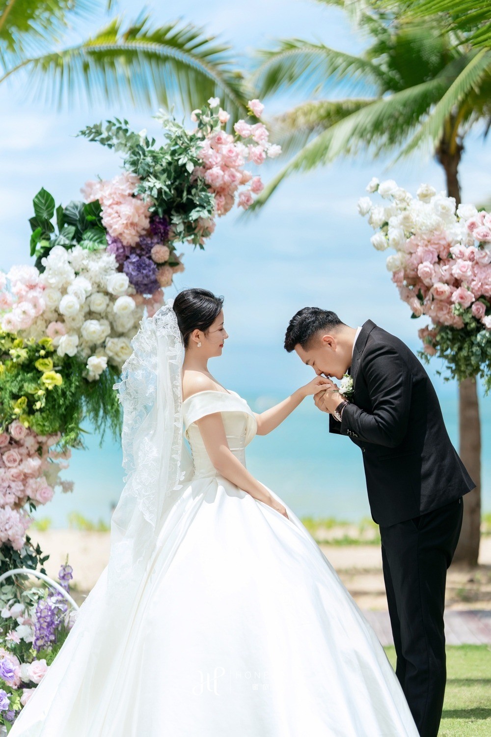 天涯海角草坪婚礼