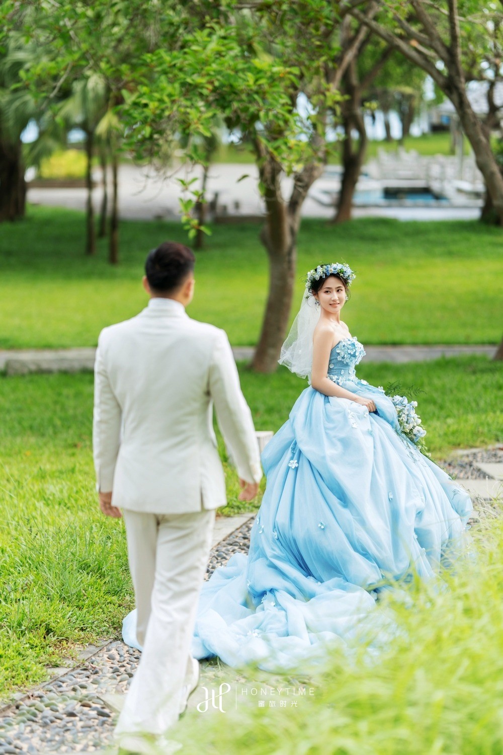 天涯海角草坪婚礼