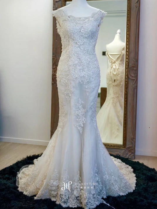 皇后镇服装参考