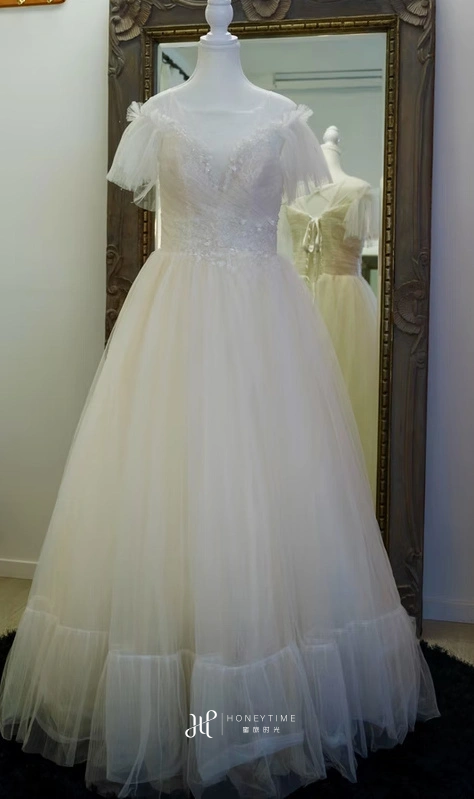 皇后镇服装参考