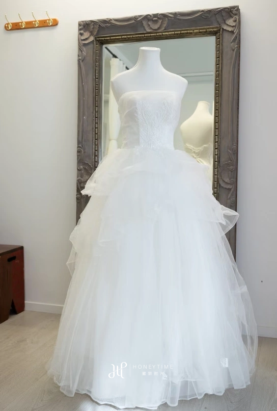 皇后镇服装参考