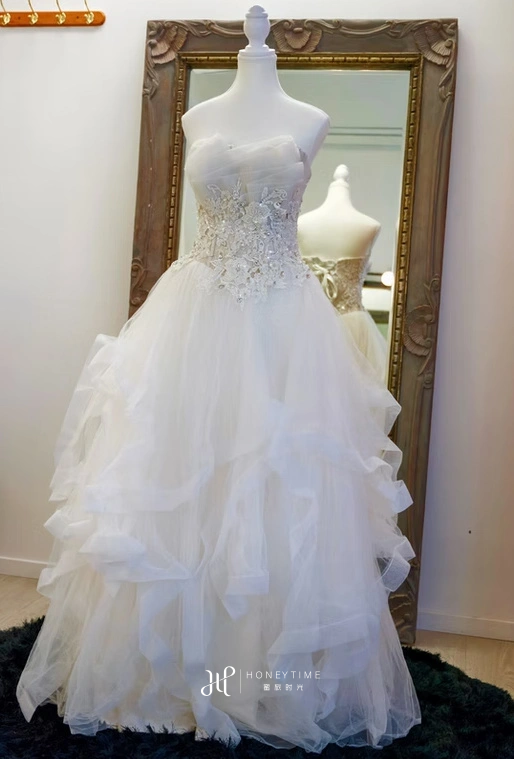 皇后镇服装参考