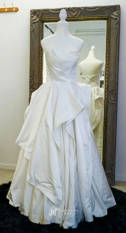 皇后镇服装参考